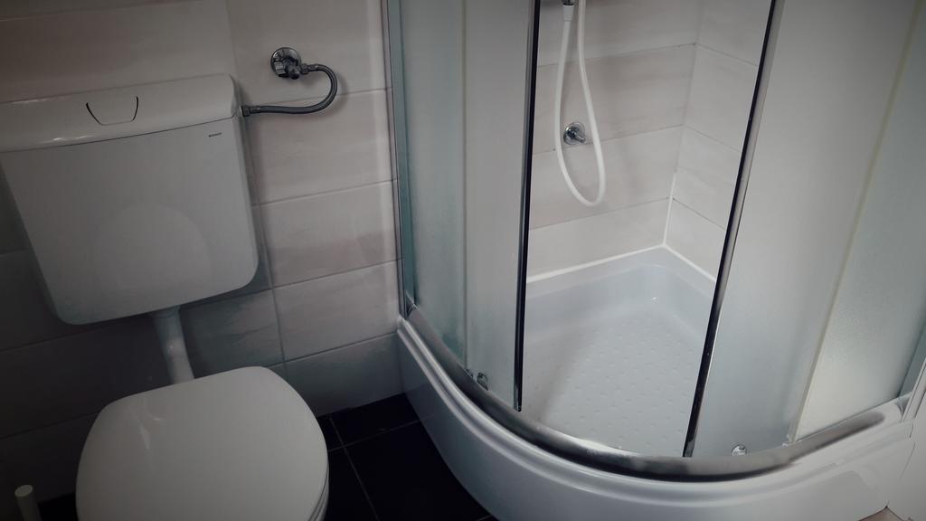 Apartments Leonarda ムルテル エクステリア 写真