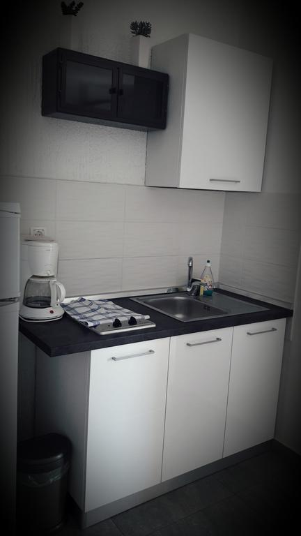 Apartments Leonarda ムルテル エクステリア 写真